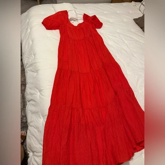 Anthropologie Tiered Puff-Sleeve
Maxi Dress size medium - Picture 3 of 6